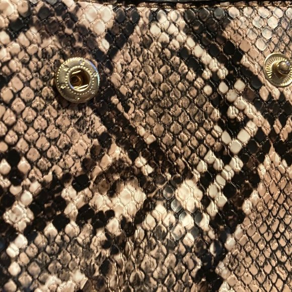 Just Fab Snake Skin Shoulder Tote - Picture 4 of 6